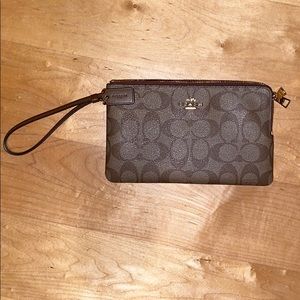 COACH SMALL WRISTLET